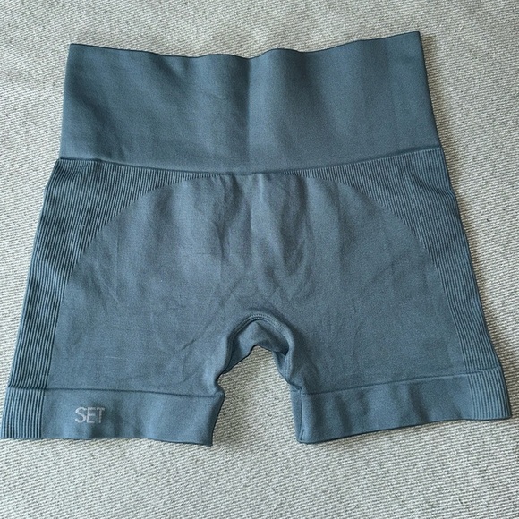 SET  Active Sculpflex Bike Shorts - Picture 6 of 12